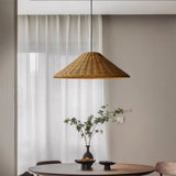 Rattanpendel med kegleform – retro hængelampe