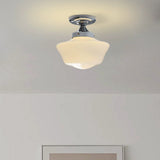 Loftlampe med glasskærme i creme – skandinavisk loftbelysning