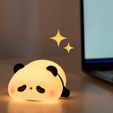 LED-natlampe i silikone formet som en panda