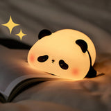 LED-natlampe i silikone formet som en panda