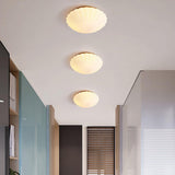 Loftlampe formet som en musling i cremehvid – vintage loftbelysning