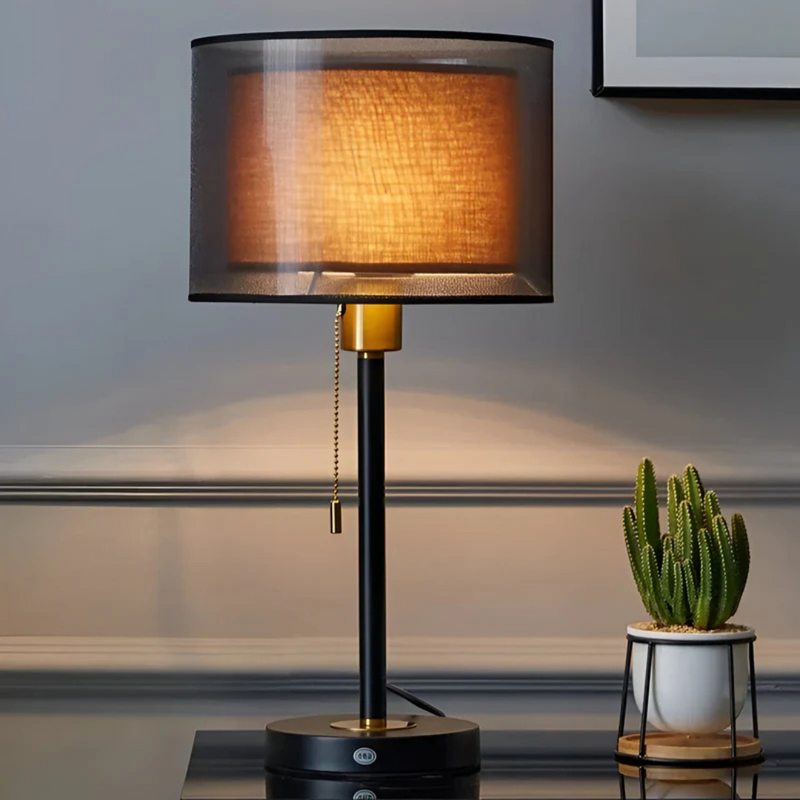 Bordlampe med dobbelt stofskærm – vintage bordbelysning til soveværelset