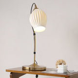 Bordlampe i riflet keramik – vintage
