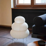 Gulvlampe i rispapir med trefod – wabi-sabi standerlampe til stuen
